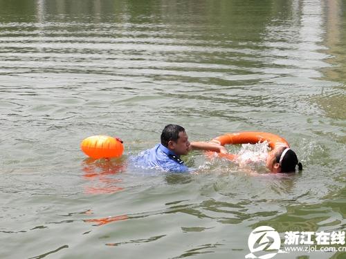 新澳门彩历史开奖记录走势图和2初中生救落水儿童与初中生救落水老人