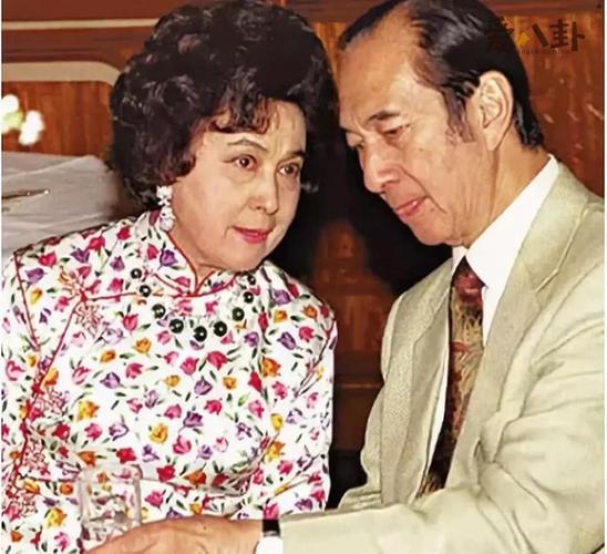 新澳门开奖结果记录历史和养3弟妹女生遭堵门与女孩不堪养活三弟妹压力轻生续